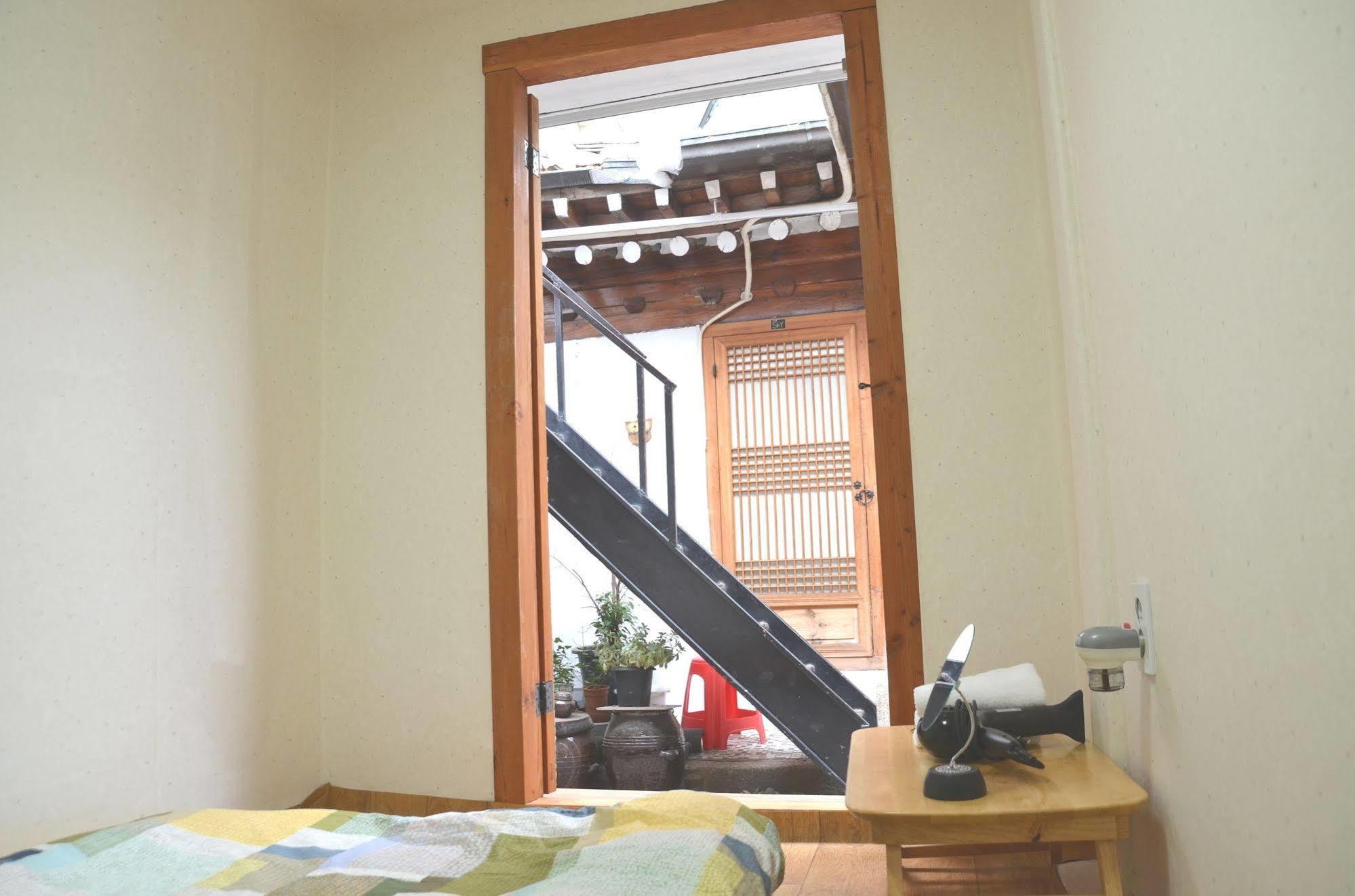 Raon Guesthouse Seoul Exterior photo